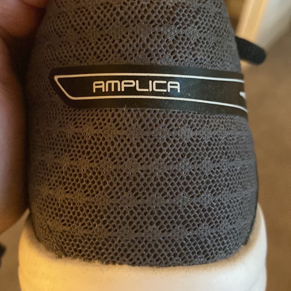 amplica running shoes